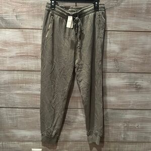 NWT Aerie Sweatpants Jogger Women's Medium M Drawstring Zip Pocket